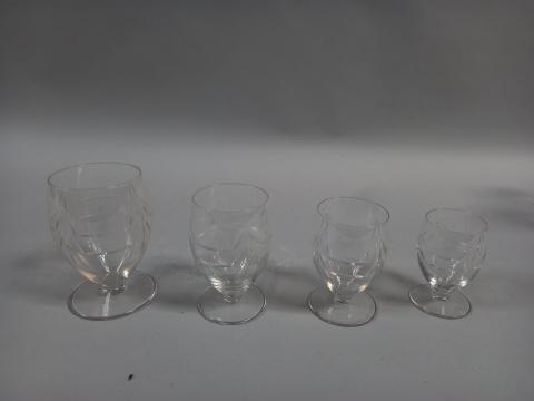 Proantic: Service Verre Cristal Début XX éme 82 Piéces