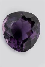 AMETHYSTE sur papier de 24.46 ct de forme poire.