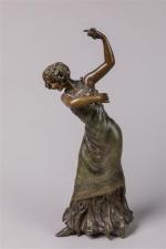 " Danseuse espagnole ". Sujet en régule polychrome. Usures à...