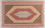 TAPIS Kilim persan. Chaine trame coton, velours laine. Epoque seconde...