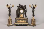 THOMIRE, CANOVA et FILON : garniture de cheminée, en bronze...