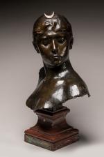 Alexandre FALGUIÈRE (1831-1900) "Buste de Diane". Bronze à patine médaille,...