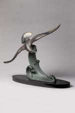 Louis Albert Carvin (1860-1951)
« Mouette à l'envol »
Sujet en régule...