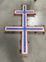 Grande CROIX de Lorraine en bois peint. 185 x 128...