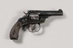 USA
Revolver Smith & WESSON calibre 32 par Fauré Lepage
Plaquettes ébonite,...