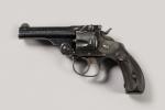 USA
Revolver Smith & WESSON calibre 32 par Fauré Lepage
Plaquettes ébonite,...