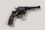 Suede
Revolver Nagant HUSQVARNA 1887 calibre 7,5 cm
Poignée bois finement quadrillée,...