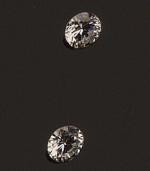 Deux diamants sur papier taille brillant de 0.40 ct de...