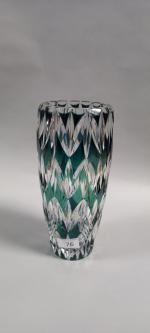 VAL SAINT LAMBERT, années 1960/70:  VASE en verre multicouches...