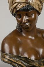 Goldscheider
« Buste d'africaine au turban »
Sujet en terre cuite polychrome....