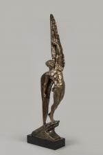 Pierre Le Faguays (1892-1966)
« Icare »
Sujet en bronze à patine...