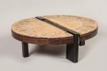 Roger Capron (1922-2006)
Table basse ronde à bâti en bois naturel...