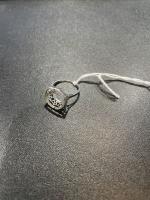 Une MONTURE de BAGUE en platine 850/°°. Poids: 3.3 g....