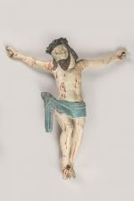 CHRIST en bois sculpté en ronde-bosse et rechampi polychrome, pieds...