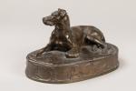 Pierre-François Grégoire GIRAUD (1783-1836). Chien couché. Bronze à patine brune,...