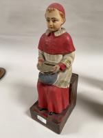 Enfant de coeur quêteur en bois et plâtre polychrome, formant...