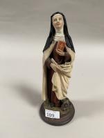 STATUE en bois polychrome d'une sainte abbesse avec un livre....