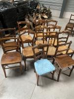 Ensemble de 12 CHAISES diverses d'époque XIXe siècle, certaines paillées...