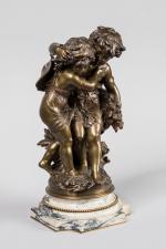 Auguste MOREAU (1834-1917). Les deux enfants. Groupe en bronze mordoré...