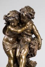 Auguste MOREAU (1834-1917). Les deux enfants. Groupe en bronze mordoré...