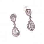 Paire de PENDANTS d'OREILLES en or gris 750/°° formés chacun...