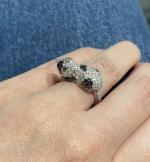 BAGUE "Chat" en or gris 750/°° serti de diamants et...