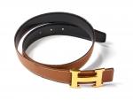 HERMES Paris - CEINTURE comprenant la boucle H en métal...