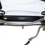 CHANEL - SAC en toile vinyl transparente et vernis noir,...