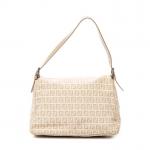 FENDI - SAC modèle "Mamma Baguette" en toile beige/crème et...