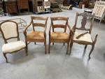 Lot comprenant: Une paire de FAUTEUILS paillés de style Restauration,...