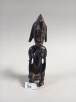 COTE D'IVOIRE, statuette  de femme assise en bois exotique,...