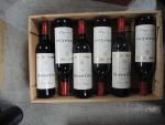 12 bouteilles rouge. MOUTON-CADET. 1988. Baron Philippe de Rothschild. Niveau...