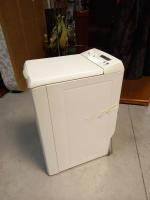 Un LAVE-LINGE top  BOSCH modèle LOGIXX 6 , cap....