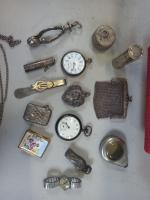 Objets en métal dont deux montres à gousset une de...