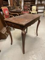 TABLE en bois de placage et bois naturel reposant sur...