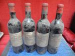 3 bouteilles SAINT-EMILION Chateau Fleurus 1964. Niveau base goulot et...