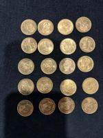 20 PIECES de 20 Lires or Italie.
Lot vendu en l'état,...