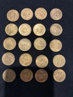 20 PIECES de 20 Lires or Italie.
Lot vendu en l'état,...