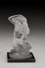 Lalique France
« Floréal »
Statuette en verre moulé pressé blanc satiné...