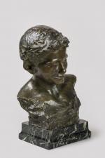 Jean-Antoine Injalbert (1845-1933)
« Buste de jeune garçon »
Sujet en bronze...