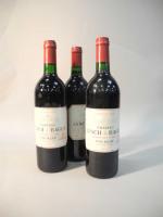 Trois bouteilles Château Lynch Bages, Grand Cru Classé Pauillac, 1989.