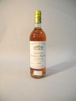 Une bouteille Château Rabaud-Promis, Premier Cru Classé Sauternes, 1990.