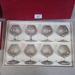 Manufacture de BACCARAT: Douze porte-couteaux en cristal en coffret (long....