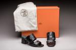 HERMES Paris - PAIRE de BABIES modèle "Gaby" en cuir...