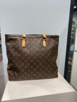 LOUIS VUITTON - SAC modèle "Cabas Mezzo" en toile Monogram,...