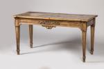 TABLE-CONSOLE en noyer posant sur des pieds gaine moulurés, ceinture...