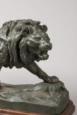 Paul Thomas (1859-1910) 
« Lion marchant »
Sujet en bronze à...