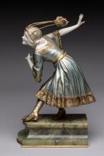 Eduardo Rossi (1867-1926)
« Danseuse à la coiffe fleurie »
Sujet en...