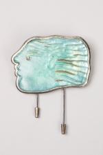 Daum et Alexandre Fassianos (1935-2022)
« Profil de femme »
Pendentif en...