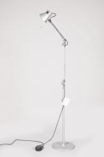 Franco Clivio 
Lampadaire orientable en métal brossé modèle « Lucy...